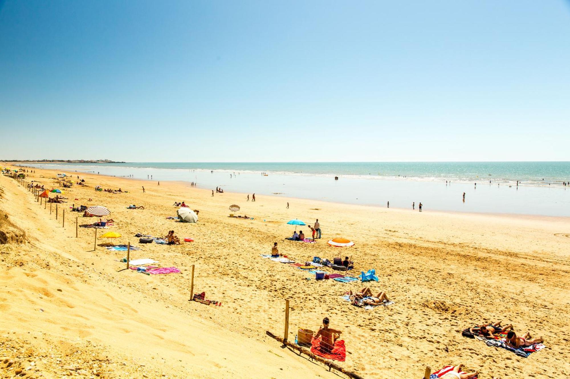 Le Bateau Ivre 50 M De La Plage Saint-Gilles-Croix-de-Vie Esterno foto